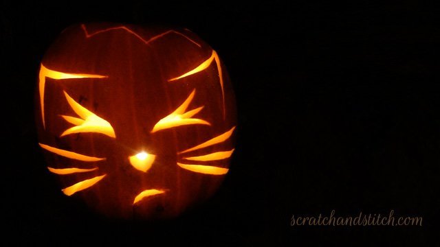 Cat Face Halloween Pumpkin Carving - scratchandstitch.com