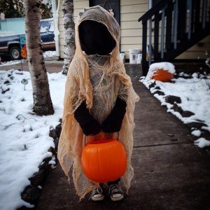Kids Ghost Costume by scratchandstitch.com