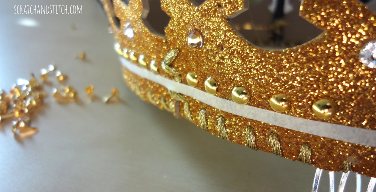 DIY Gold Glitter Crown - scratchandstitch.com