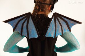 DIY Dragon Costume Wings by scratchandstitch.com
