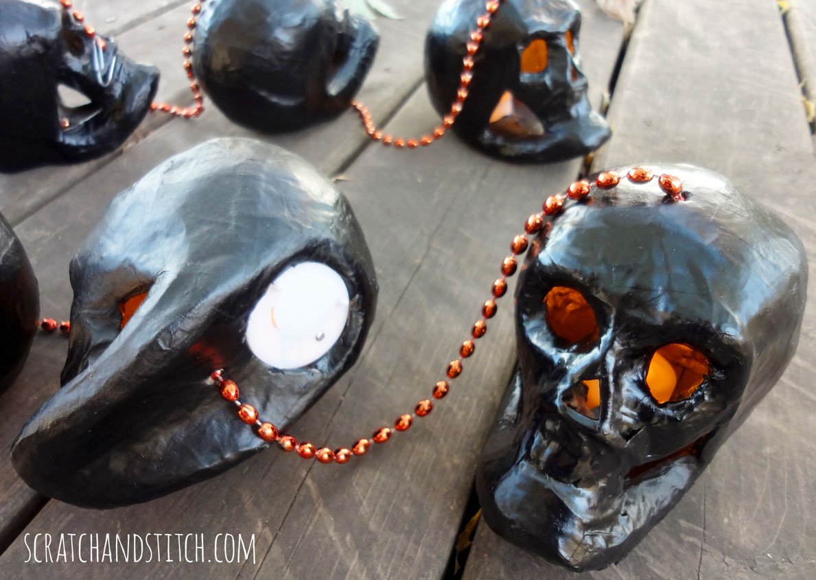 Glowing Halloween Skulls by scratchandstitchcom