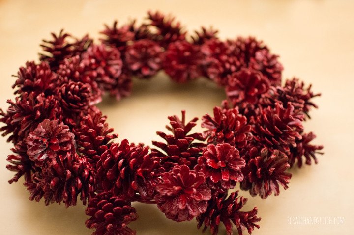 Red Pine Cone Christmas Wreath