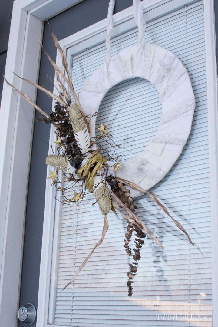 Wintery Gold and White Wreath by scratchandstitch.com