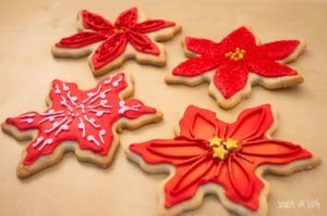 Poinsettia Royal Icing Cookies - scratchandstitch.com
