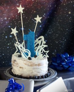 Space Birthday Party Cake - scratchandstitch.com