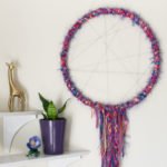 Embroidery Hoop Yarn Wreath by scratchandstitch.com