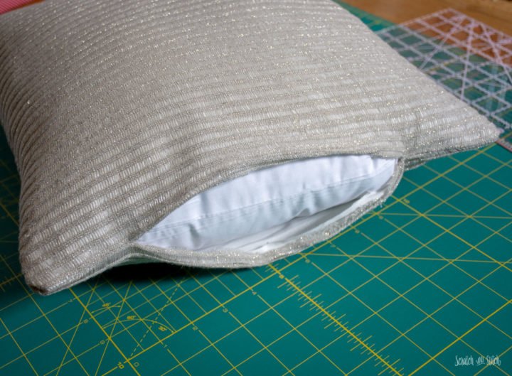 Upcycle Project | Shirt to Pillow