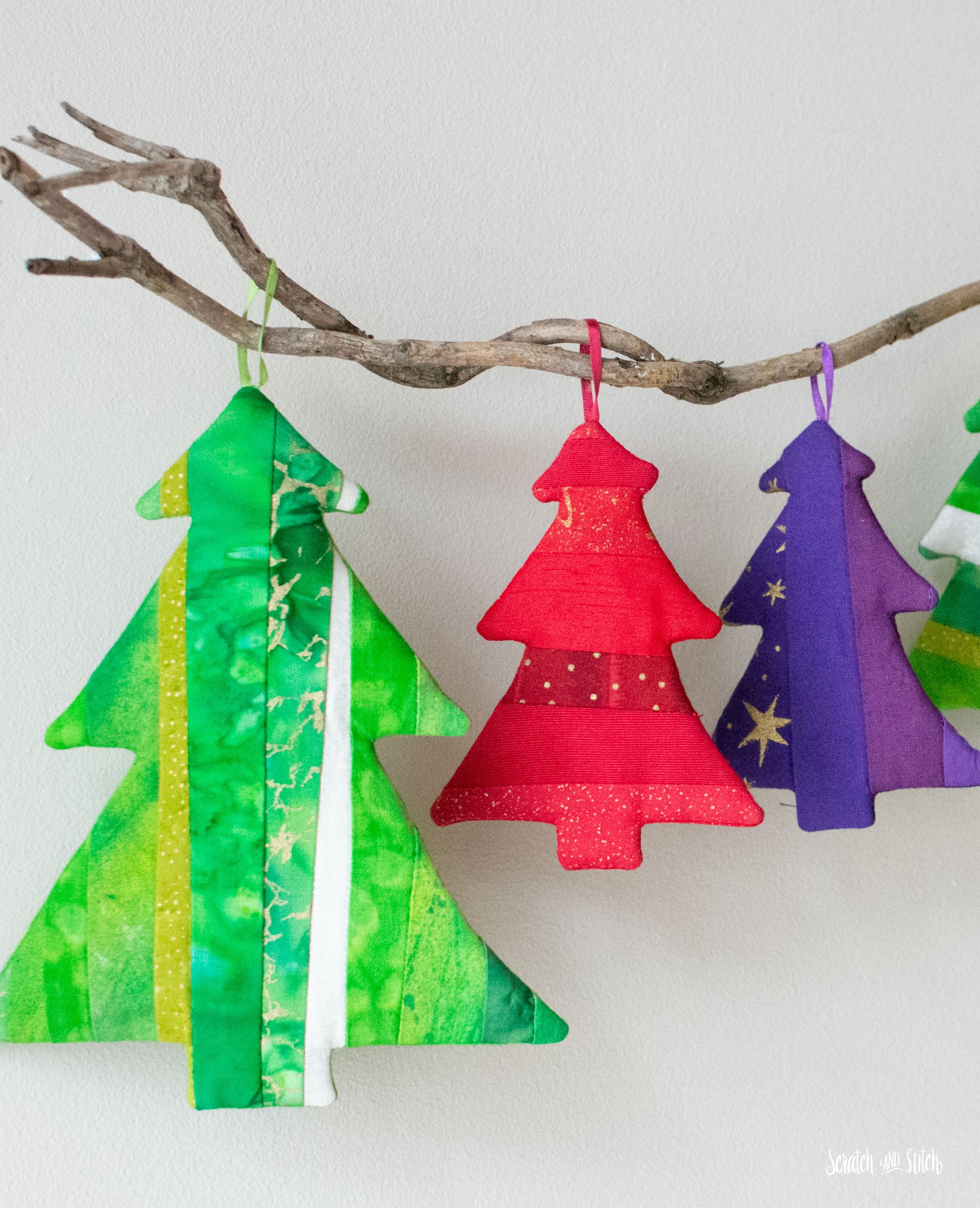 DIY Christmas Ornaments: Fabric Christmas Trees
