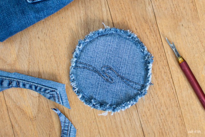 DIY Coasters Made from Jeans - Upcycled Jeans