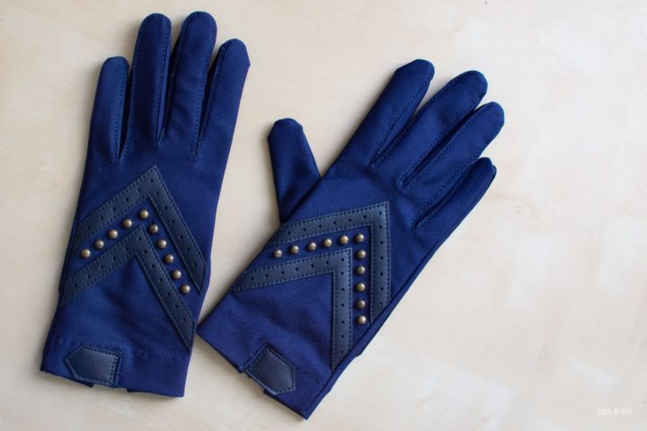 Simple Gloves Refashion