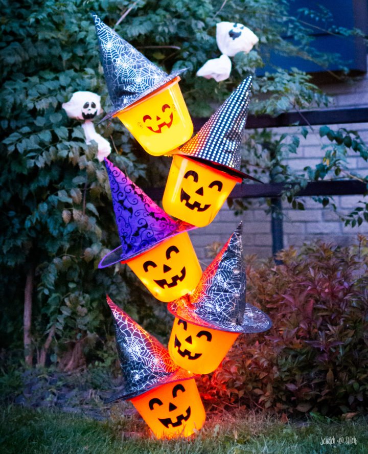 Halloween Decorations Outdoor - DIY Tipsy Pumpkin Buckets