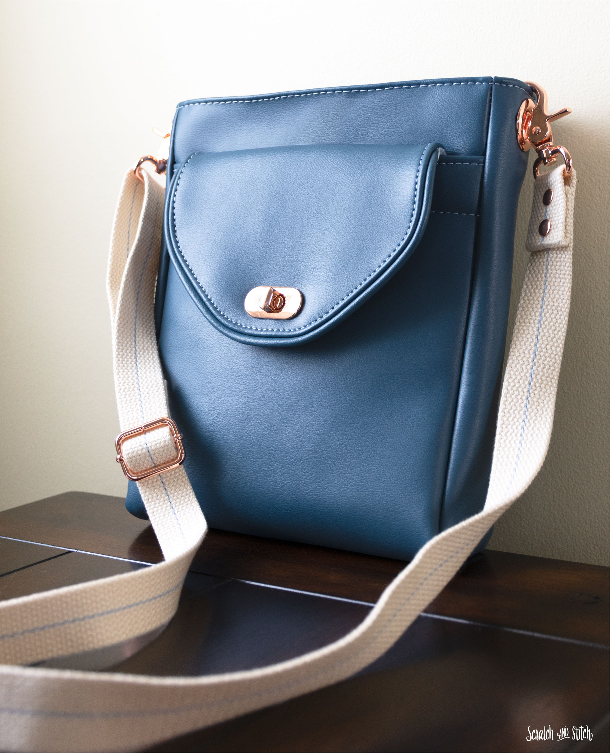 Women's Pu Leather Color Block Vintage Style Sewing Thread Square Zipper  Shoulder Bag Messenger Bag