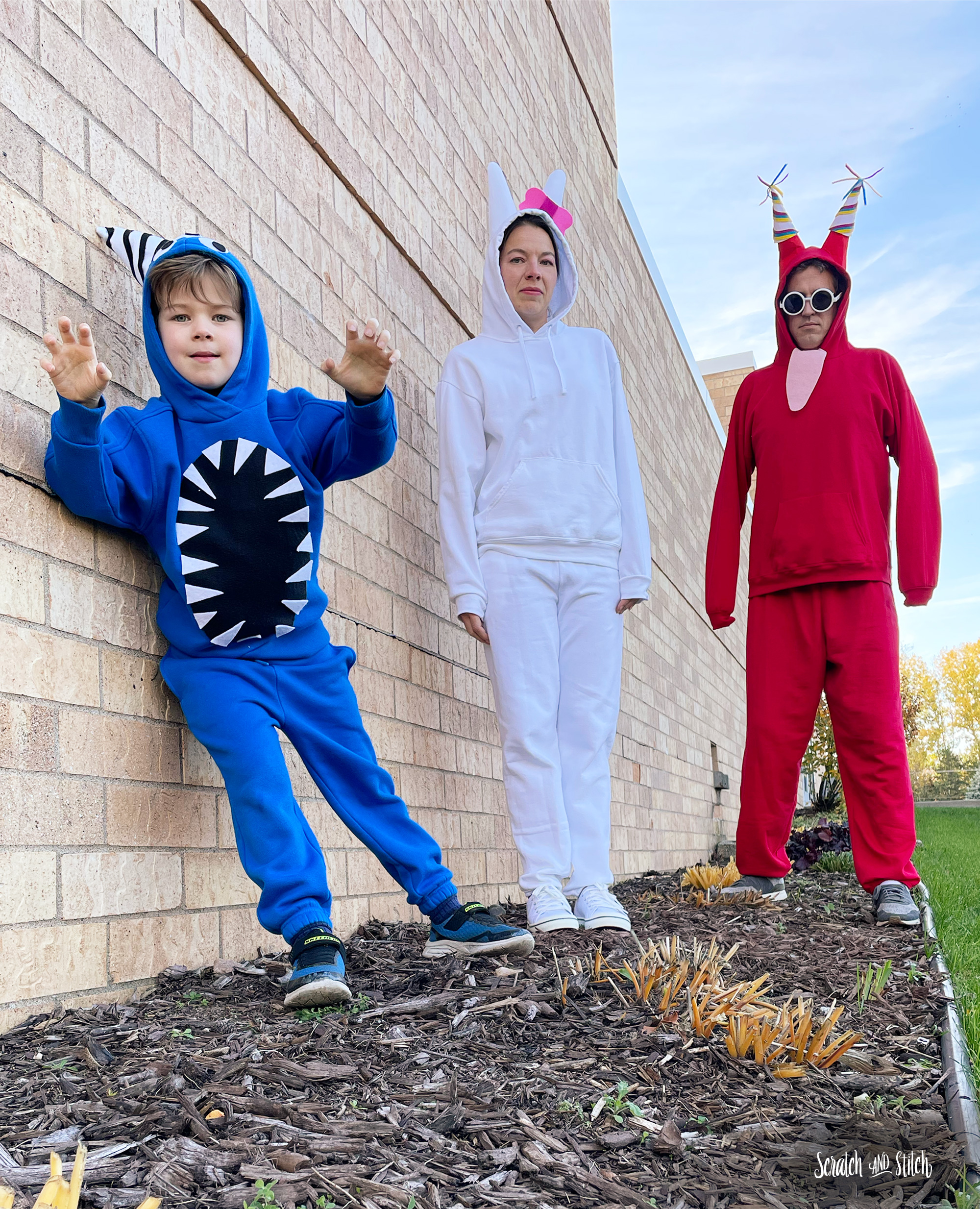 DIY Lilo and Stitch Family Halloween Costumes  Lilo and stitch costume  kids, Diy costumes kids, Diy lilo costume