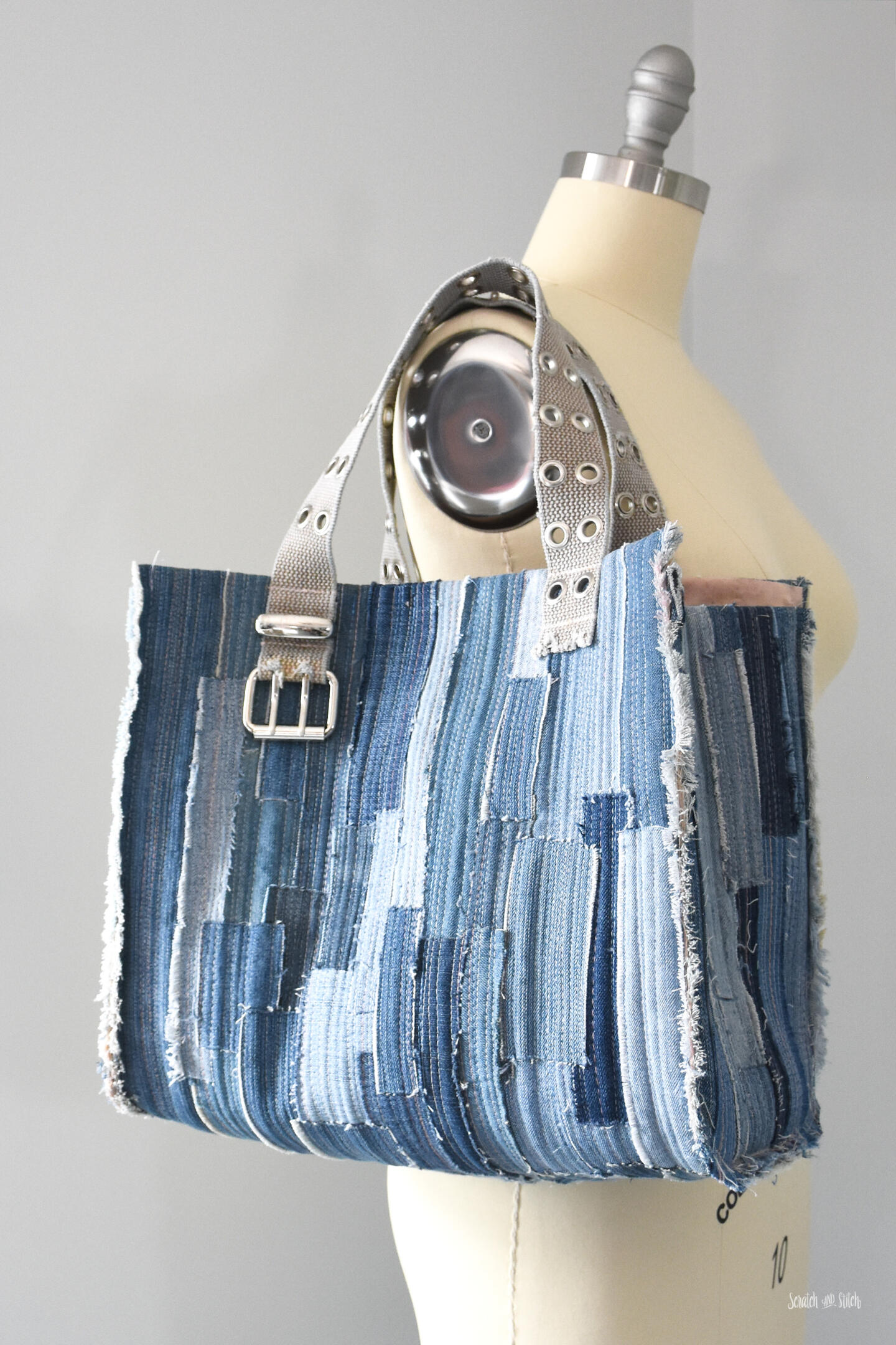 Scrappy Denim Tote: Upcycled Denim Jeans into the Headline Tote Sewing