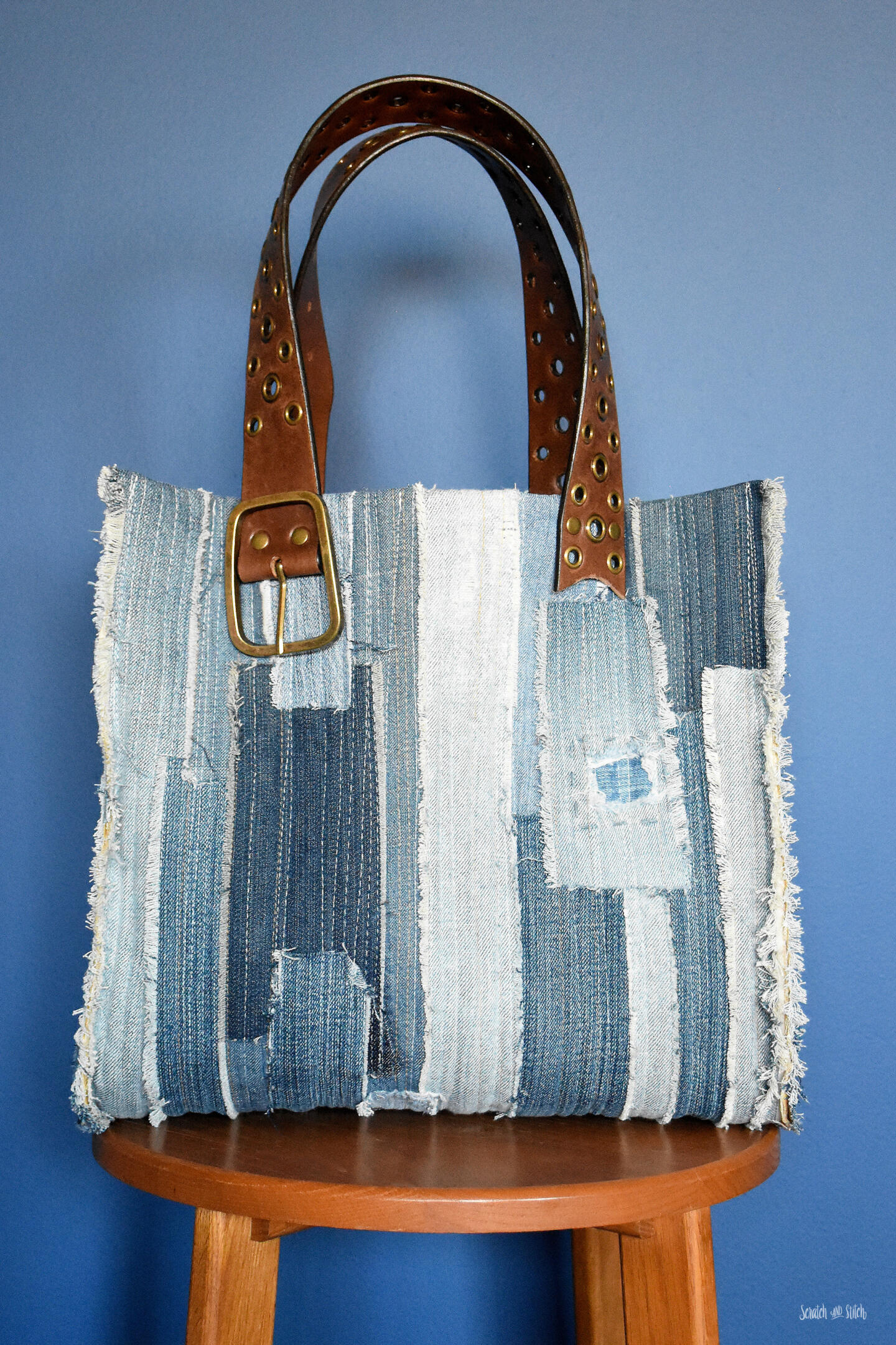 Scrappy Denim Tote: Upcycled Denim Jeans into the Headline Tote Sewing
